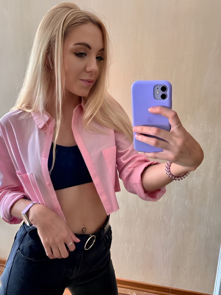 Алиса привлекальеная девушка из Опочка цена от 4000 руб