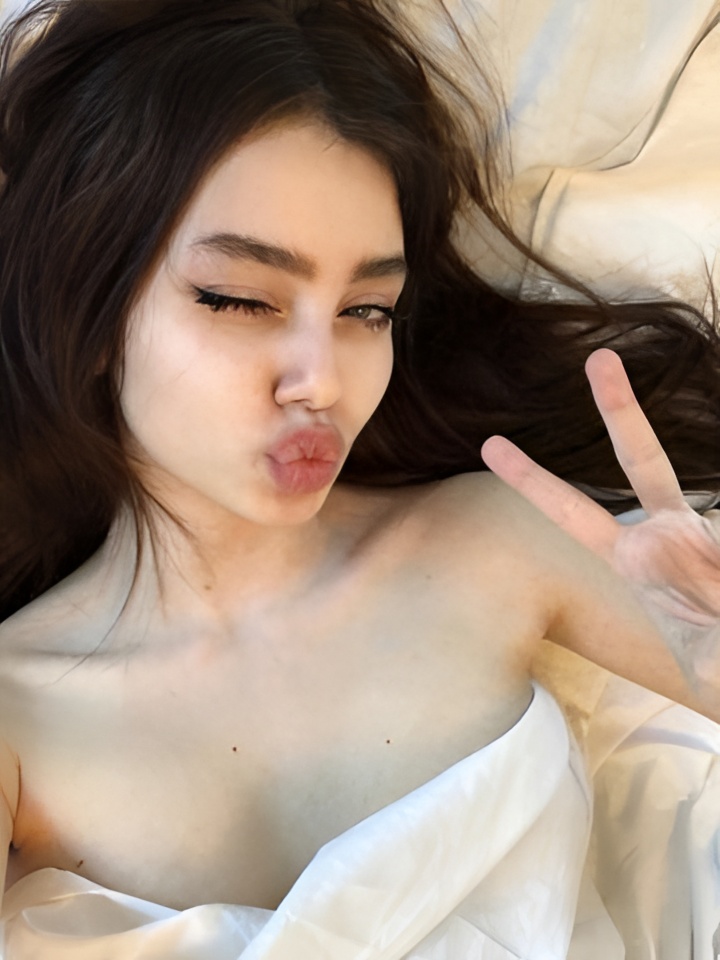 Азалия привлекальеная девушка из Опочка цена от 2500 руб