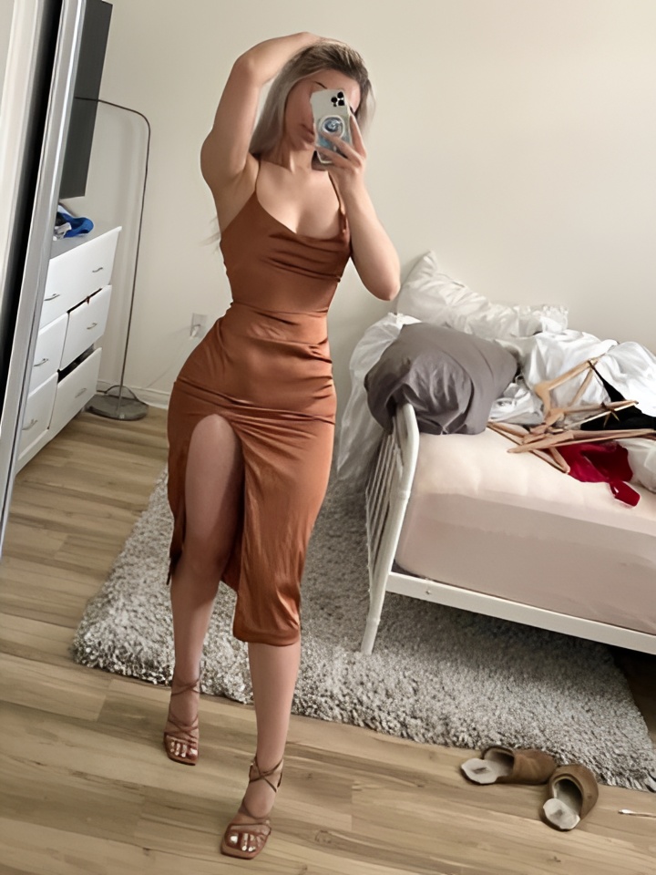 Лилия привлекальеная девушка из Опочка цена от 2500 руб