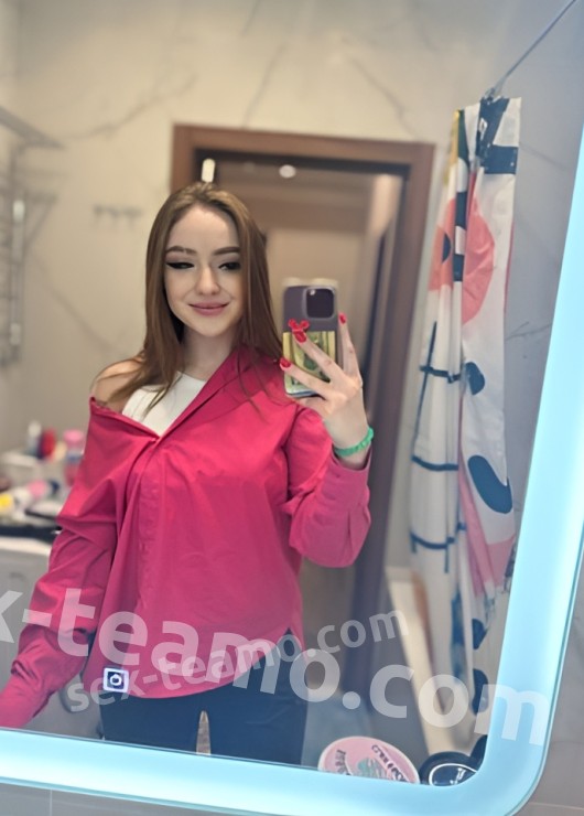 Арина привлекательная девушка из Опочка цена от 10000 руб