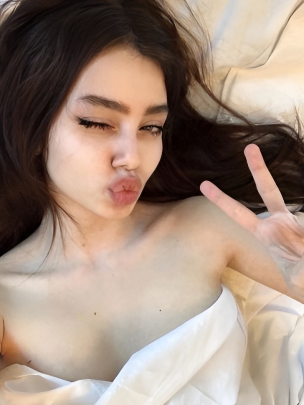 Борислава привлекательная девушка из Опочка цена от 5000 руб