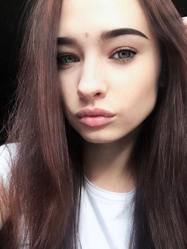 Ариадна привлекательная девушка из Опочка цена от 3500 руб